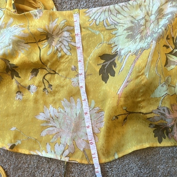 H&M Floral Yellow Crop Top Blouse Draw String Back Low Cut Women’s Summer - Picture 9 of 9